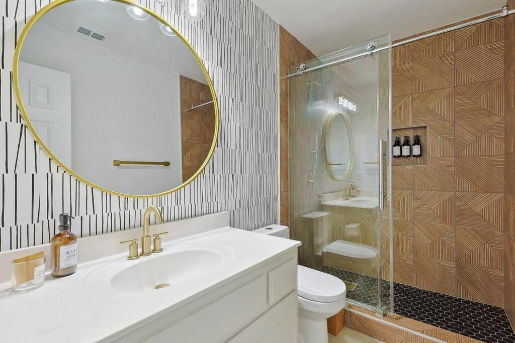 הוילה Sachse Wellness Oasis 5Br W Pool + Huge Yard + Fire Pit מראה חיצוני תמונה