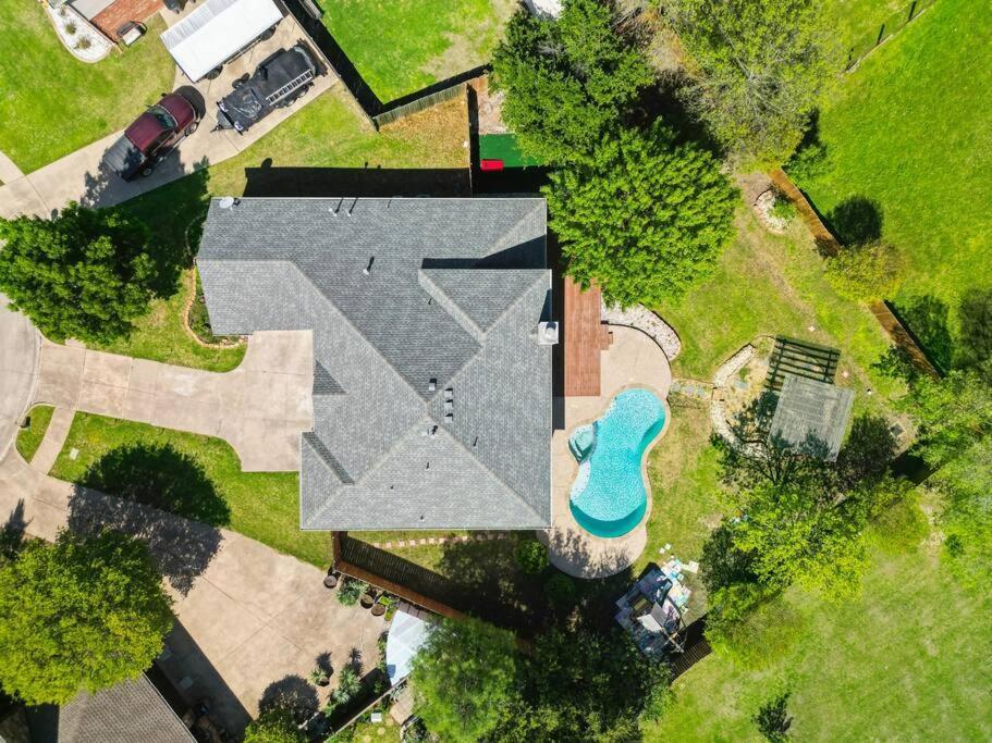 הוילה Sachse Wellness Oasis 5Br W Pool + Huge Yard + Fire Pit מראה חיצוני תמונה